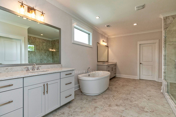Owner's Bath-1