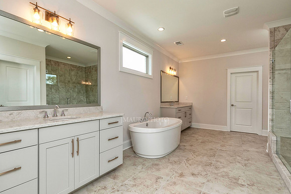 Owner's Bath-2