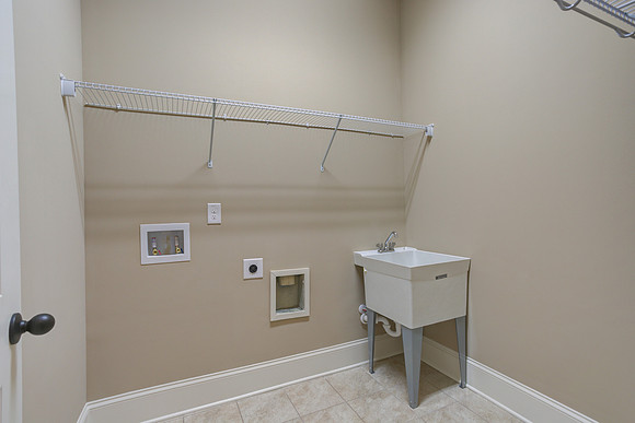 Laundry-Mudroom-1