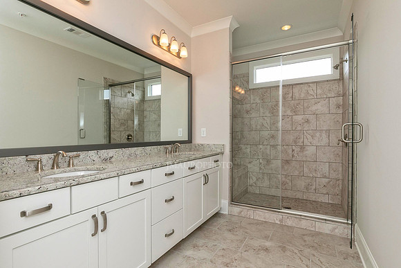 Owner's Bath-2