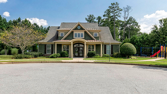 Clubhouse-1