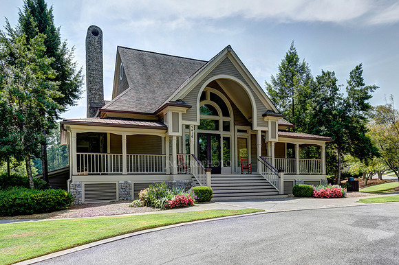 Clubhouse-1