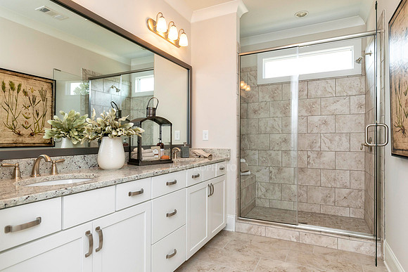 Owner's Bath-1