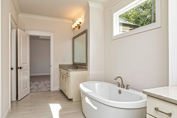 Owner's Bath-3