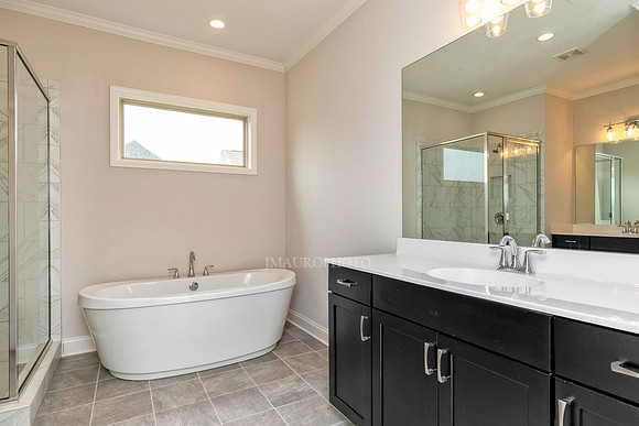Owner's Bath-1