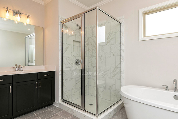 Owner's Bath-2