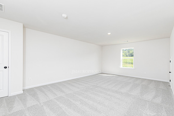 Upper Flex Room-1