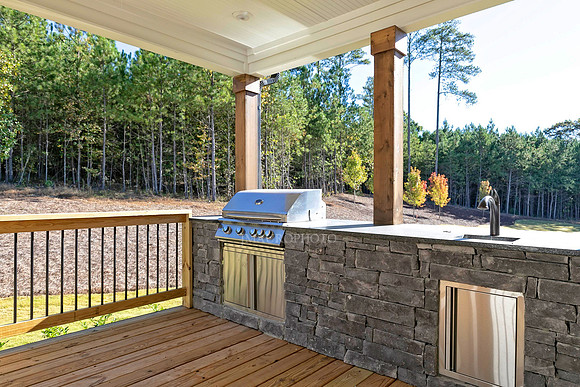 Covered Patio-2