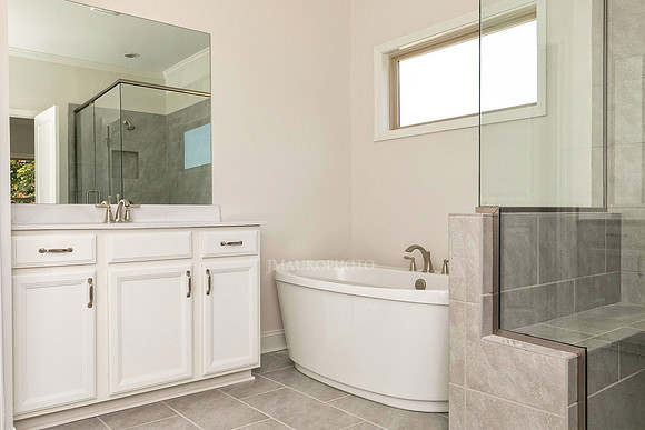 Owner's Bath-1