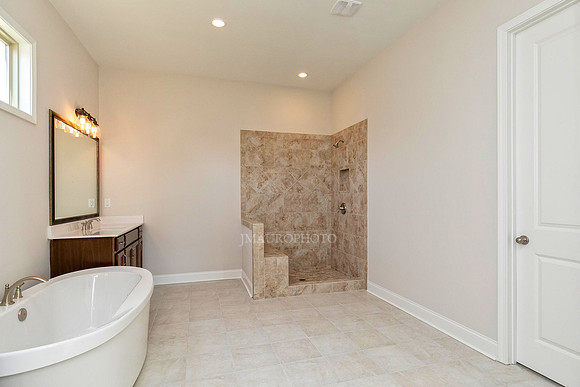 Owner's Bath-3
