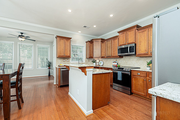 3410 Waters Edge Trl-19