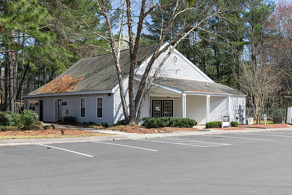 Clubhouse-Sales Office-3