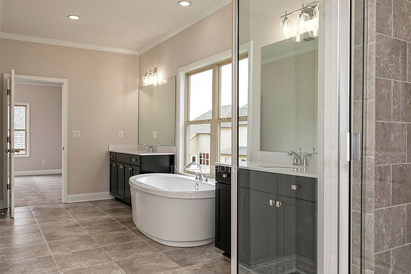 Owner's Bath-3