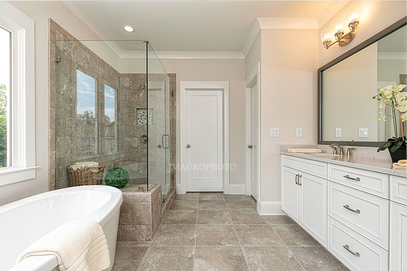 Owner's Bath-1