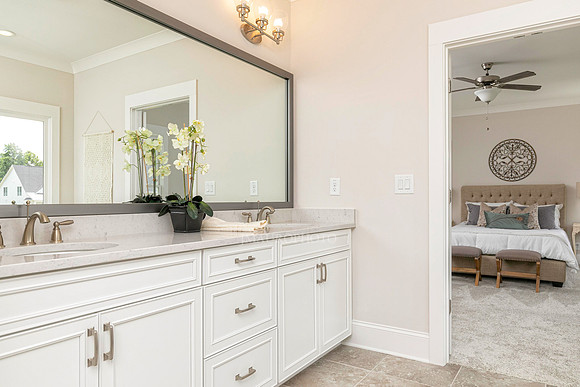 Owner's Bath-3