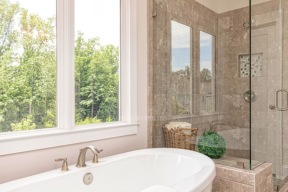 Owner's Bath-4