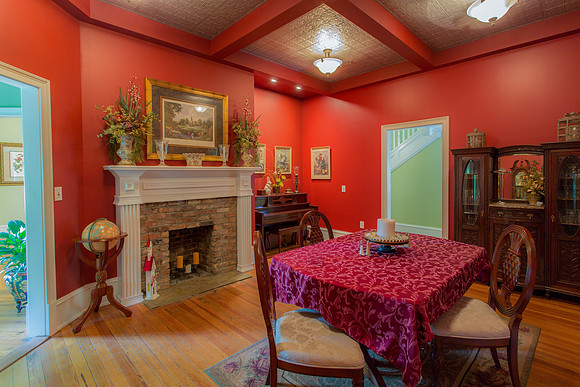 Red Room-1