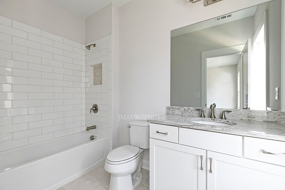 Junior Suite Bath-1