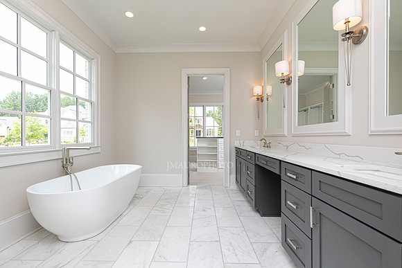 Owner's Bathroom-4