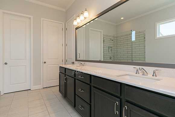 Owner's Bath-4