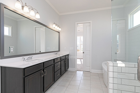 Owner's Bath-8