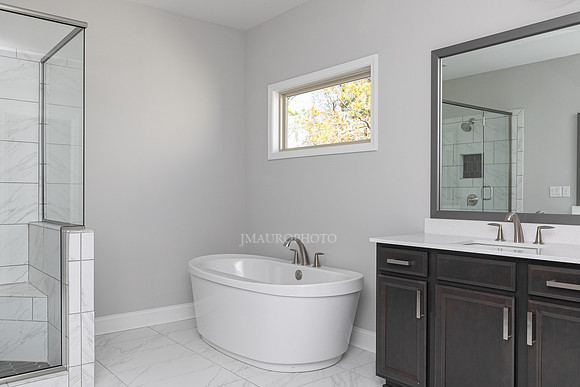 Owner's Bath-2