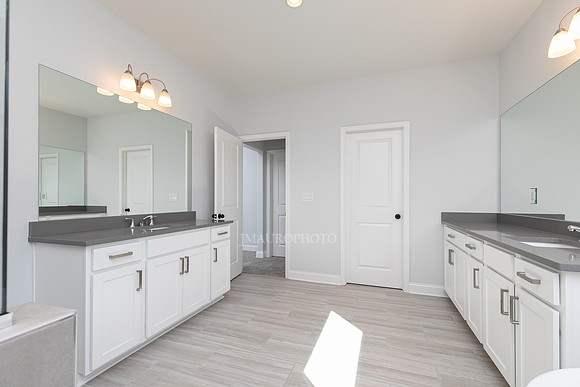 Owner's Bath-3