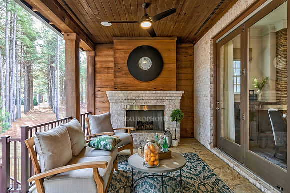 Covered Porch-2