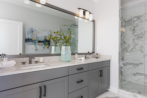 Owner's Bath-1