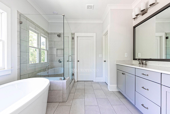 Owner's Bath-1