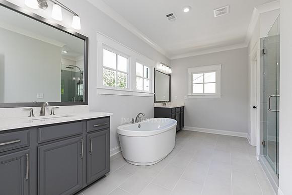 Owner's Bath-1