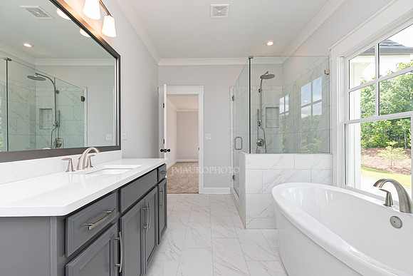Owner's Bath-2