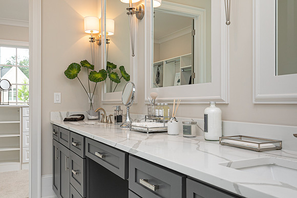 Owner's Bath-4