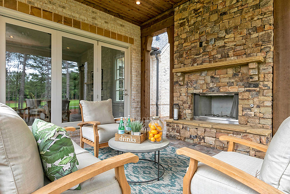 Covered Patio-2