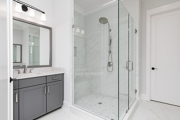 Owner's Bath-1