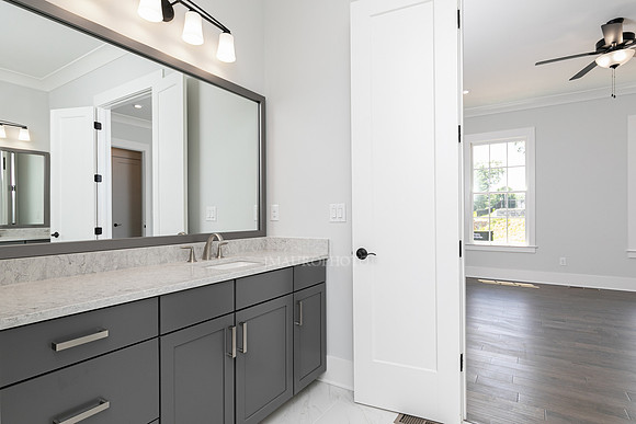 Owner's Bath-2
