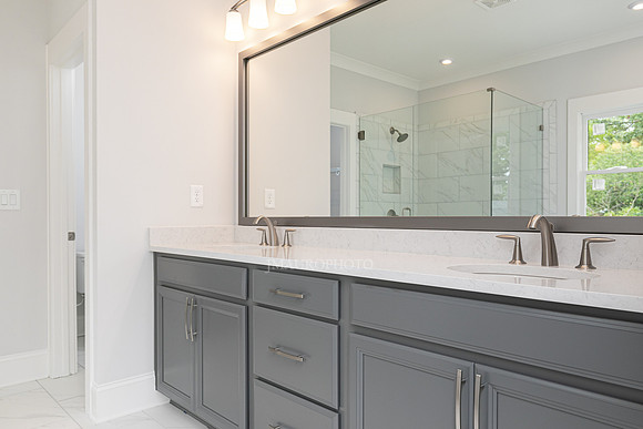 Owner's Bath-2