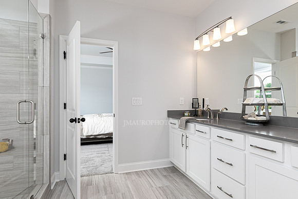 Owner's Bath-2