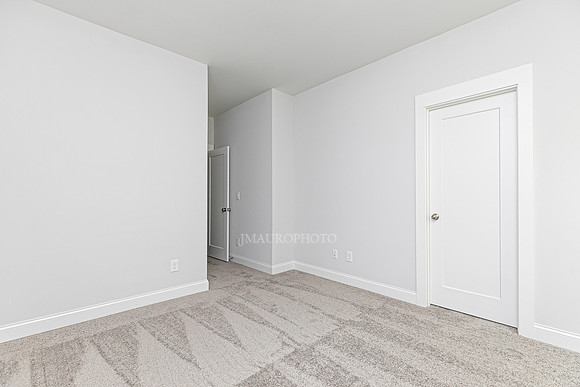 Bedroom 3-3
