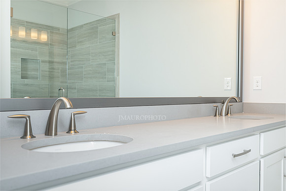 Owner's Bath-2