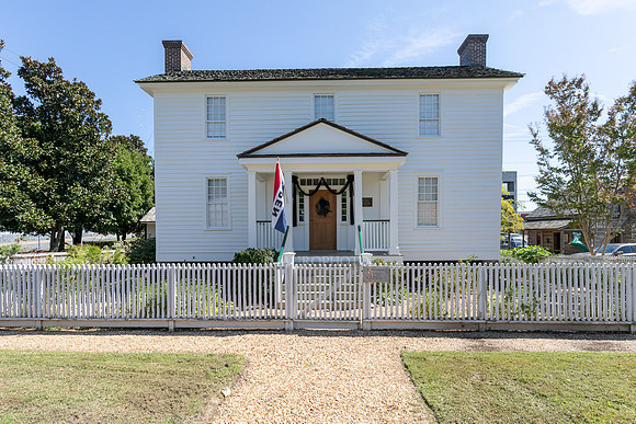 472A0856