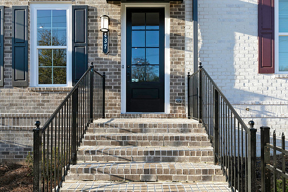 Stoop-1