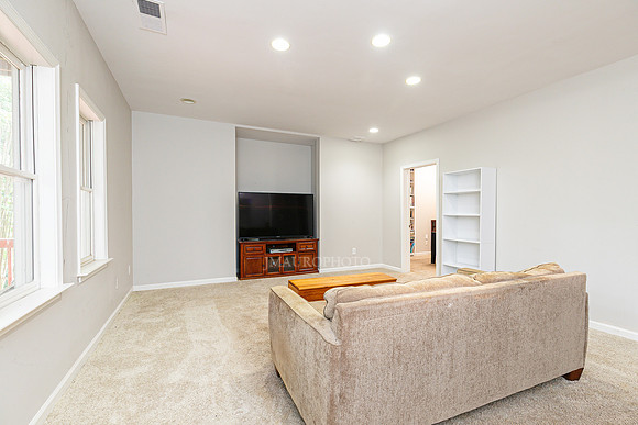 2693 Blairsden Pl-35