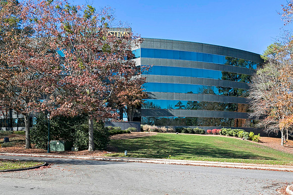 1200 Ashwood Pkwy-5