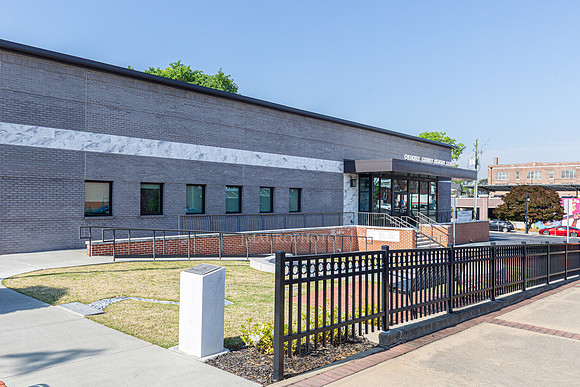 Canton-32