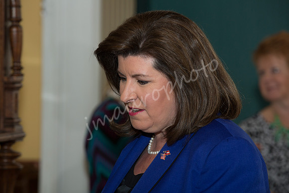 karen4senate-3