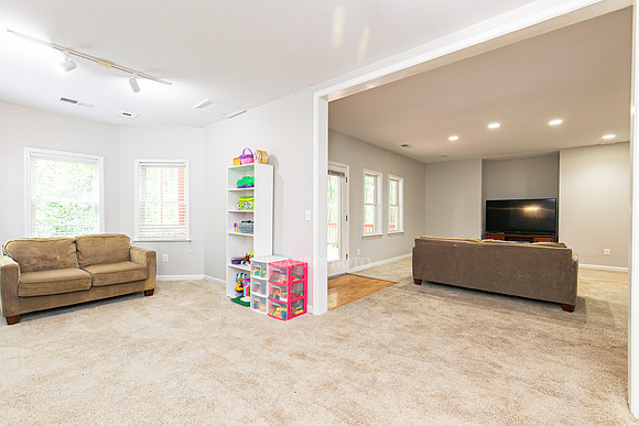 2693 Blairsden Pl-38