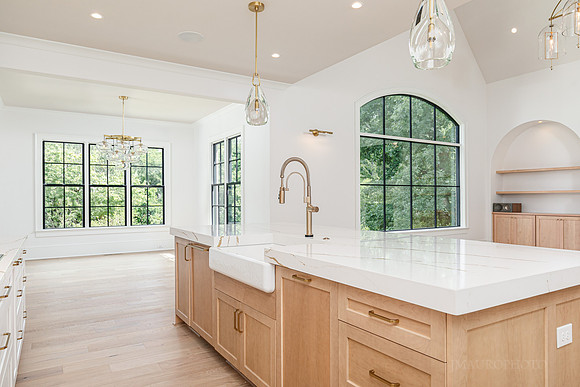 5400 Sargent Rd-28