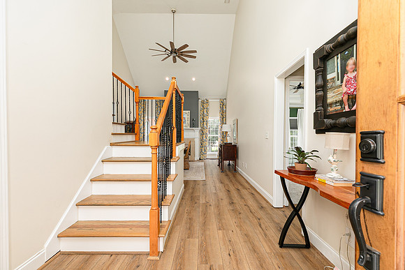43 Faulkner Dr-5