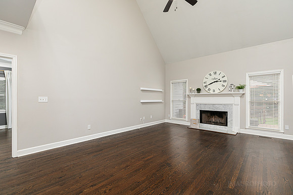 1418 Winborn Cir-13